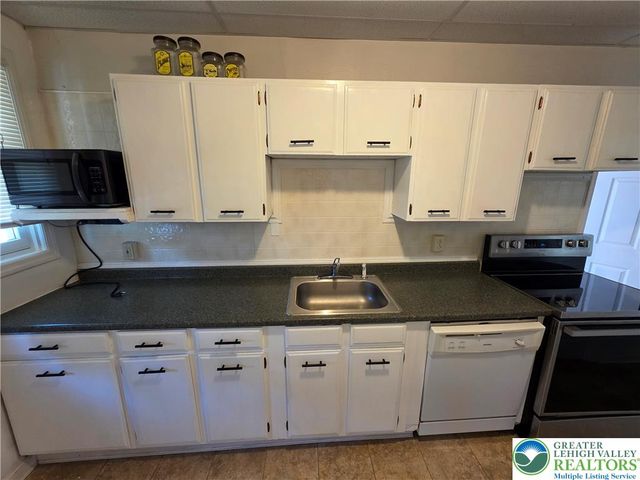 809 Bushkill Street, Easton, PA 18042