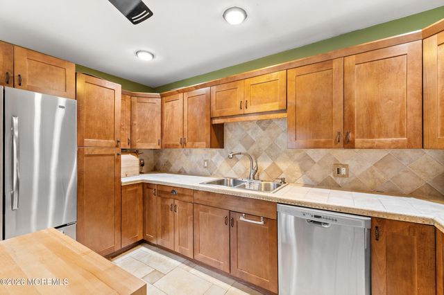 1 Dominion Drive, Jackson, NJ 08527