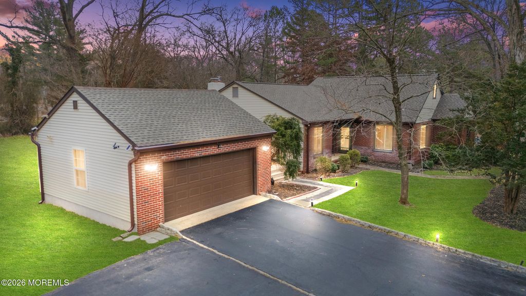 1 Dominion Drive, Jackson, NJ 08527