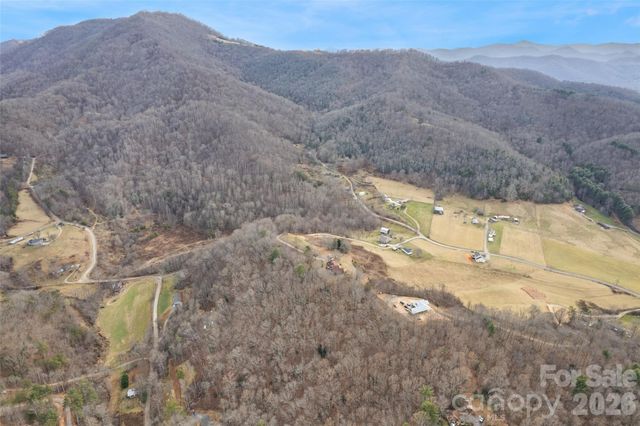 343 Rocky Lane Road, Clyde, NC 28721