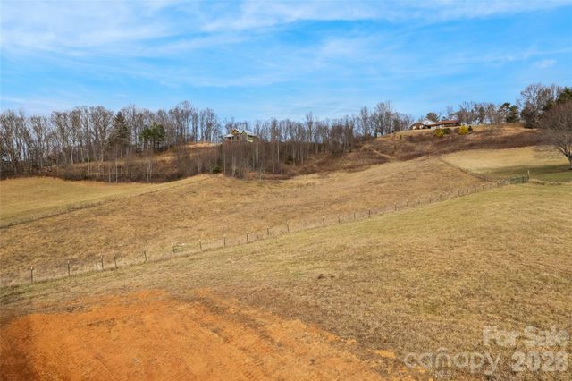 343 Rocky Lane Road, Clyde, NC 28721