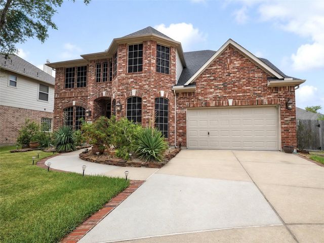1904 Keswick Court, Pearland, TX 77581