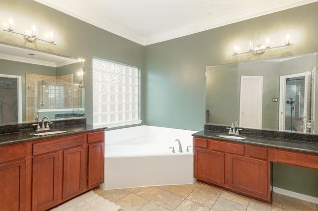 1904 Keswick Court, Pearland, TX 77581
