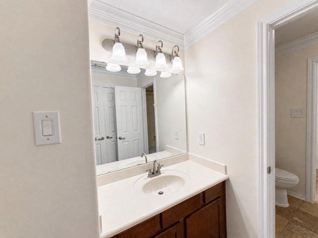 1904 Keswick Court, Pearland, TX 77581