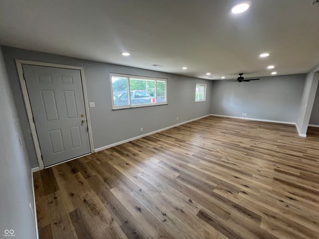 1949 Shenandoah Place, Indianapolis, IN 46229