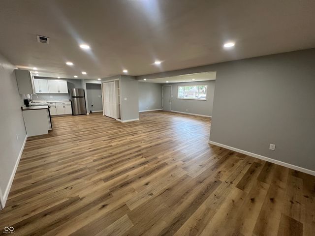 1949 Shenandoah Place, Indianapolis, IN 46229