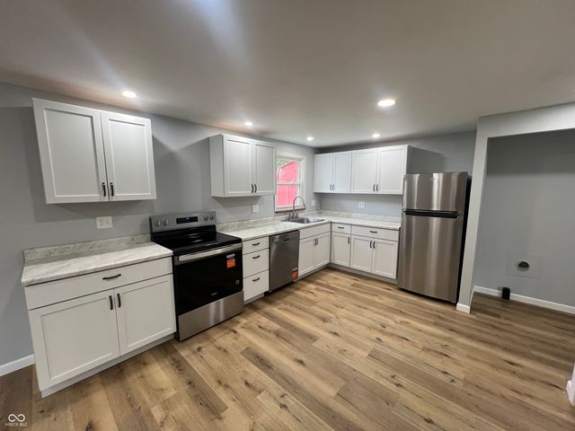 1949 Shenandoah Place, Indianapolis, IN 46229