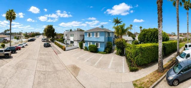 849-855 Emerald Street, Pacific Beach (san Diego), CA 92109
