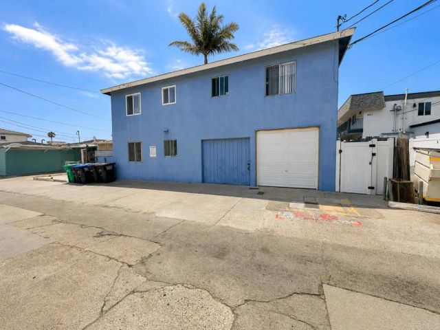 849-855 Emerald Street, Pacific Beach (san Diego), CA 92109