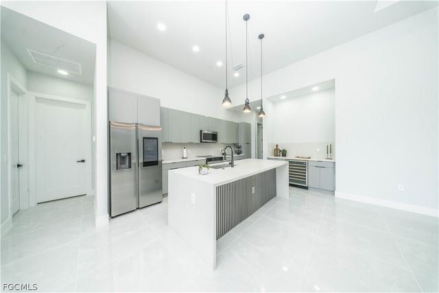 3516 NW 9th TER, Cape Coral, FL 33993