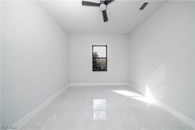 3516 NW 9th TER, Cape Coral, FL 33993