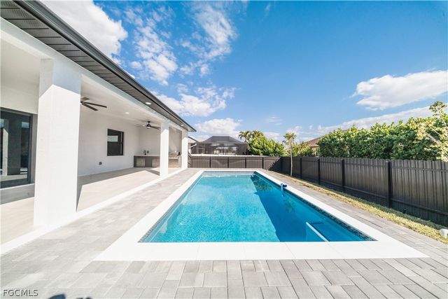 3516 NW 9th TER, Cape Coral, FL 33993