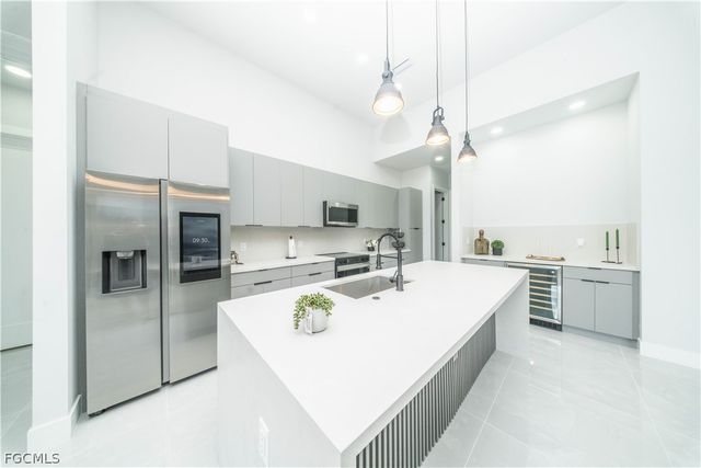 3516 NW 9th TER, Cape Coral, FL 33993