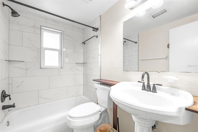 655 CARMEL ROAD, Venice, FL 34293