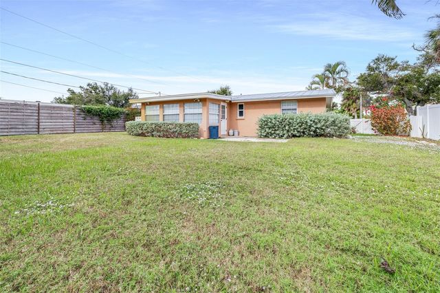 655 CARMEL ROAD, Venice, FL 34293