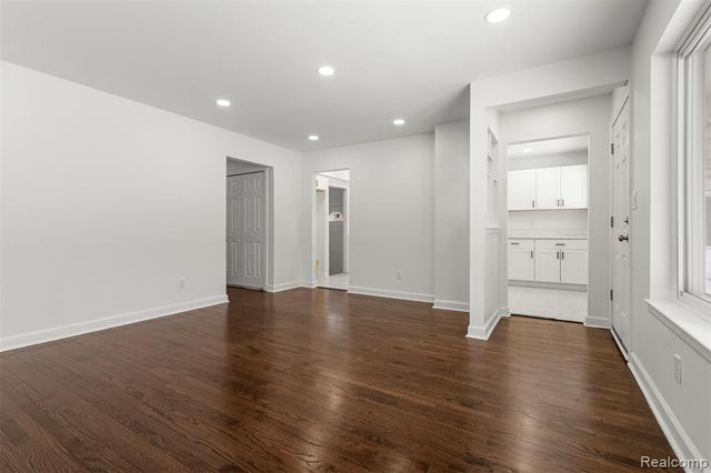 8932 Wormer, Redford, MI 48239