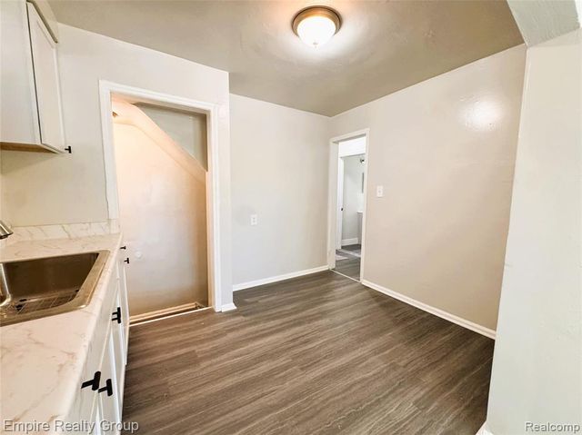 9646 Ward Street, Detroit, MI 48227