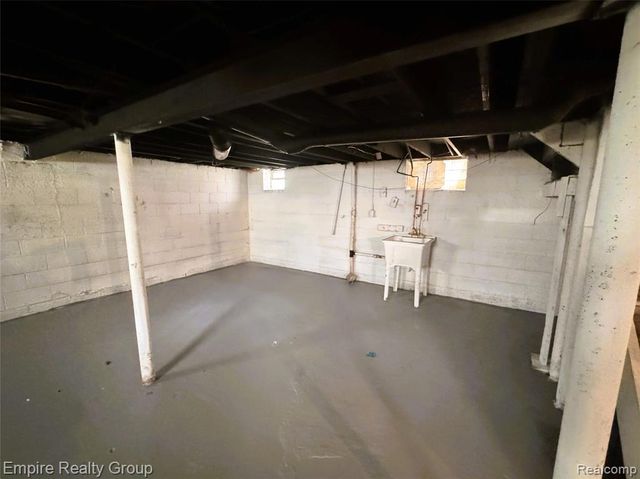 9646 Ward Street, Detroit, MI 48227