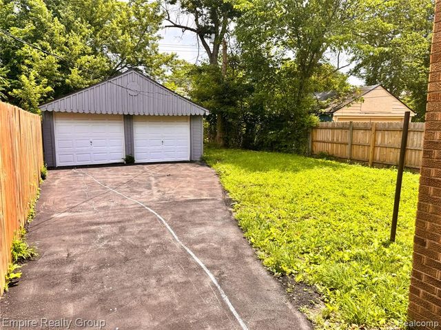 9646 Ward Street, Detroit, MI 48227