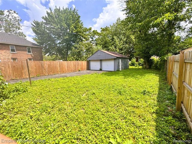 9646 Ward Street, Detroit, MI 48227