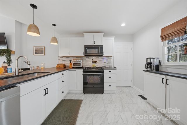 4687 Ransom Drive, Conover, NC 28613