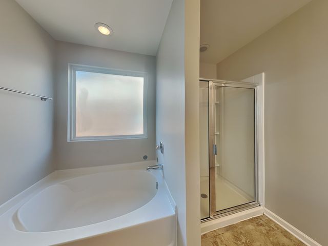 1031 Fulman Rd, Hendersonville, TN 37075