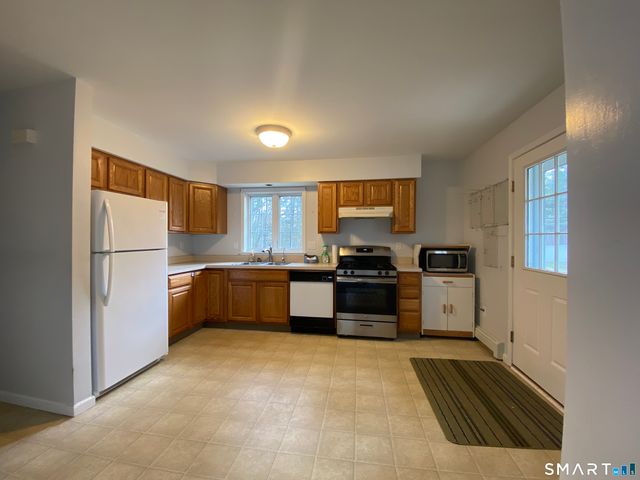 185 Whitbeck Road, New Hartford, CT 06057