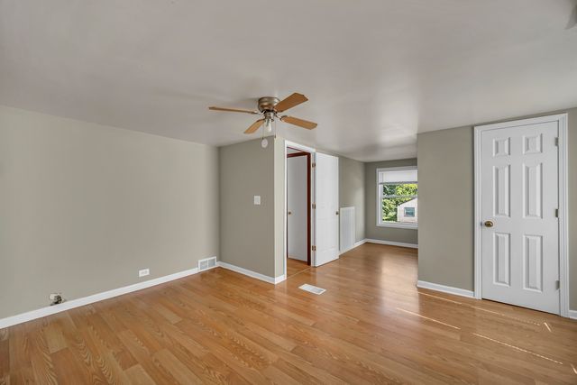 18843 W Deerpath Road, Grayslake, IL 60030