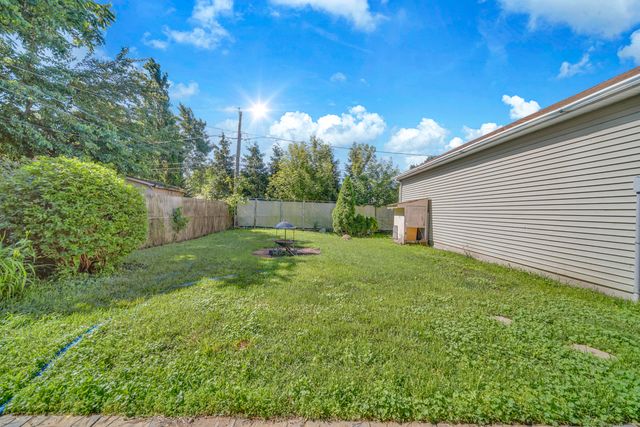 18843 W Deerpath Road, Grayslake, IL 60030
