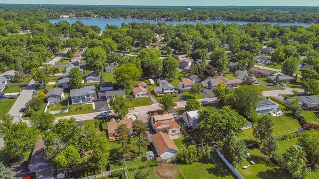 18843 W Deerpath Road, Grayslake, IL 60030