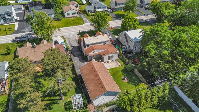 18843 W Deerpath Road, Grayslake, IL 60030