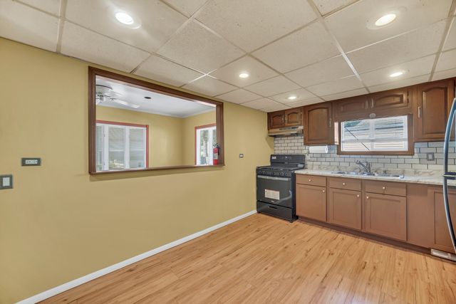 18843 W Deerpath Road, Grayslake, IL 60030