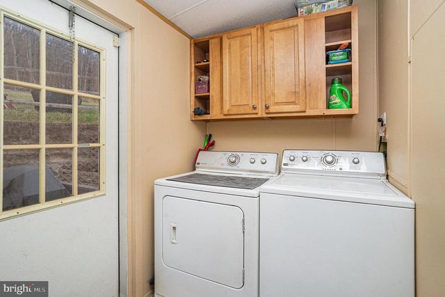 1438 MANATAWNY DRIVE, Boyertown, PA 19512