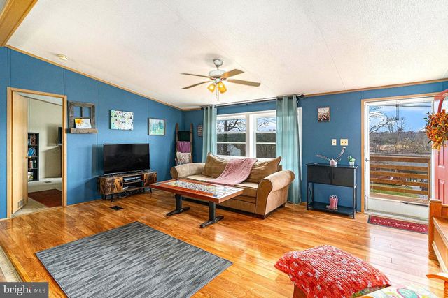 1438 MANATAWNY DRIVE, Boyertown, PA 19512