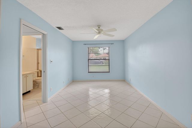 10939 Roebelini Palm Court A, Boynton Beach, FL 33437