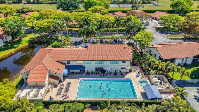 10939 Roebelini Palm Court A, Boynton Beach, FL 33437