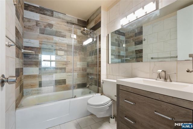 7004 Boulevard East 28C, Guttenberg, NJ 07093