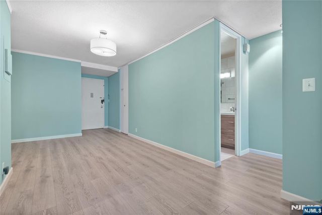 7004 Boulevard East 28C, Guttenberg, NJ 07093