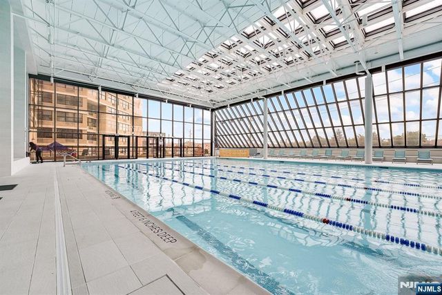 7004 Boulevard East 28C, Guttenberg, NJ 07093