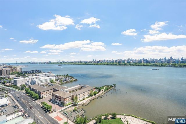 7004 Boulevard East 28C, Guttenberg, NJ 07093