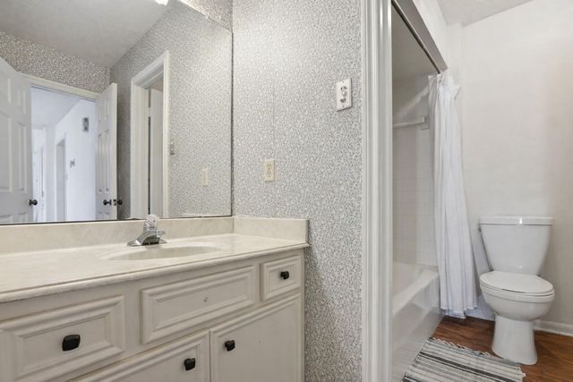 1 Wellington Park, Baytown, TX 77520