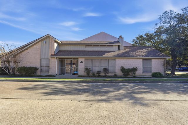 1 Wellington Park, Baytown, TX 77520