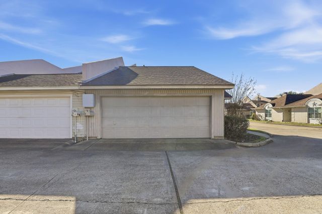 1 Wellington Park, Baytown, TX 77520