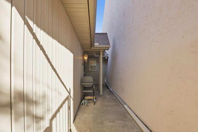 1 Wellington Park, Baytown, TX 77520