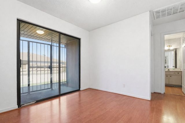 1 Wellington Park, Baytown, TX 77520