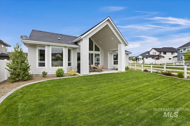 8253 W Brooks Dr, Boise, ID 83714