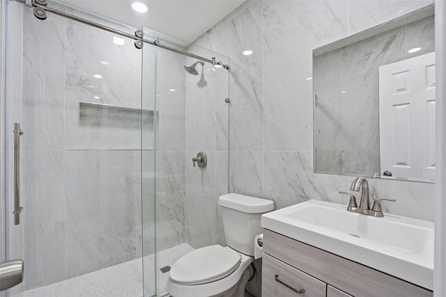 3917 Country Meadows Circle, Granbury, TX 76049