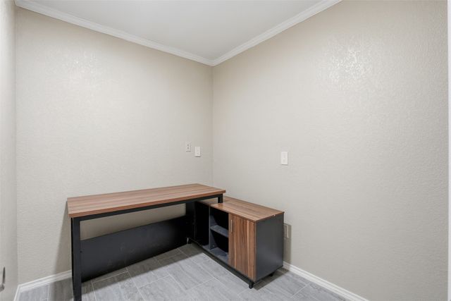 3917 Country Meadows Circle, Granbury, TX 76049