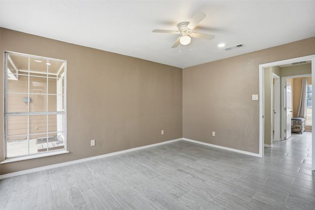 3917 Country Meadows Circle, Granbury, TX 76049