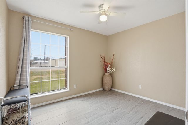 3917 Country Meadows Circle, Granbury, TX 76049